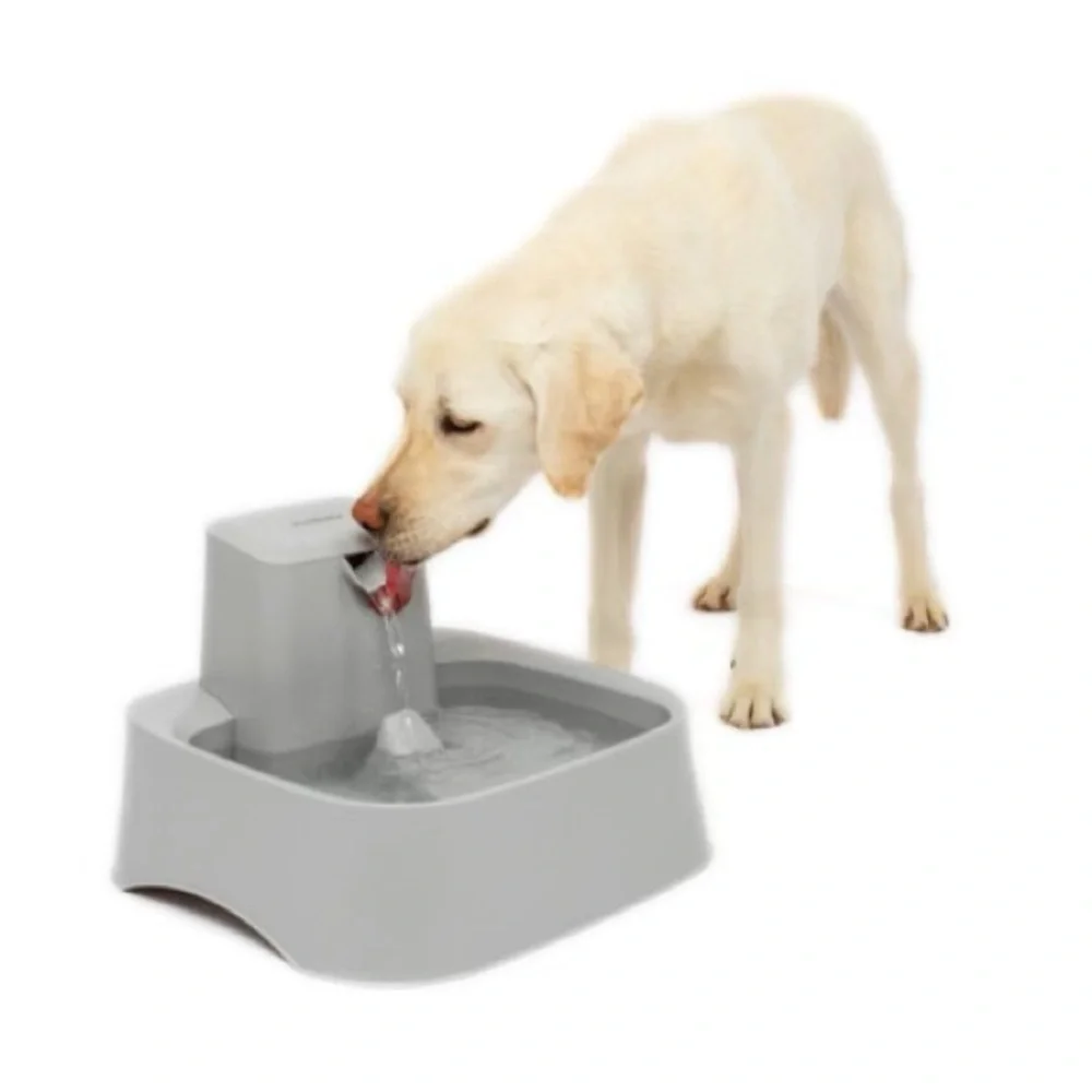 “Pet Safe” Pet Fountain For Fur Animals W/Extra Accessories.Dogs love them.